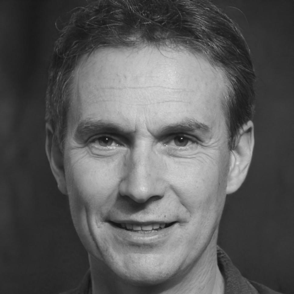 Portret specjalisty Bartosza Wierzbickiego